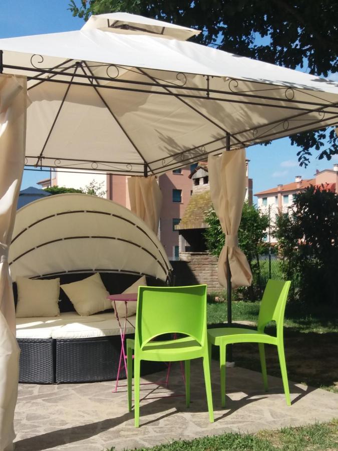 R&B Un Mondo A Colori Ferrara Exteriér fotografie